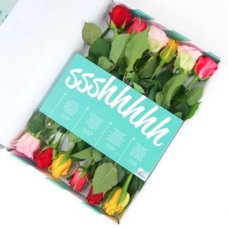 Brievenbusboeket Rozen – 12 kleurrijke rozen, 32 cm boeket Kleurrijk en Vrolijk