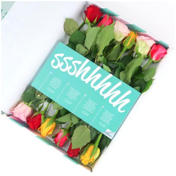 Brievenbusboeket Rozen – 12 kleurrijke rozen, 32 cm boeket Kleurrijk en Vrolijk